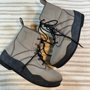 CADDIS MEN’s Taupe Nylon Better Wading Shoe ECOSMART GRIP Felt Sole Sz 11